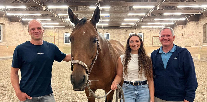 Von links…Ralf Wiechert (Reitwart), Amany van Heteren (2. Vorsitzende), Horst Waldner (1. Vorsitzender)